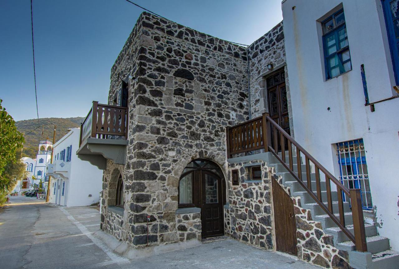 Апартаменты Plousiadi΄S Stone House Paloi Экстерьер фото