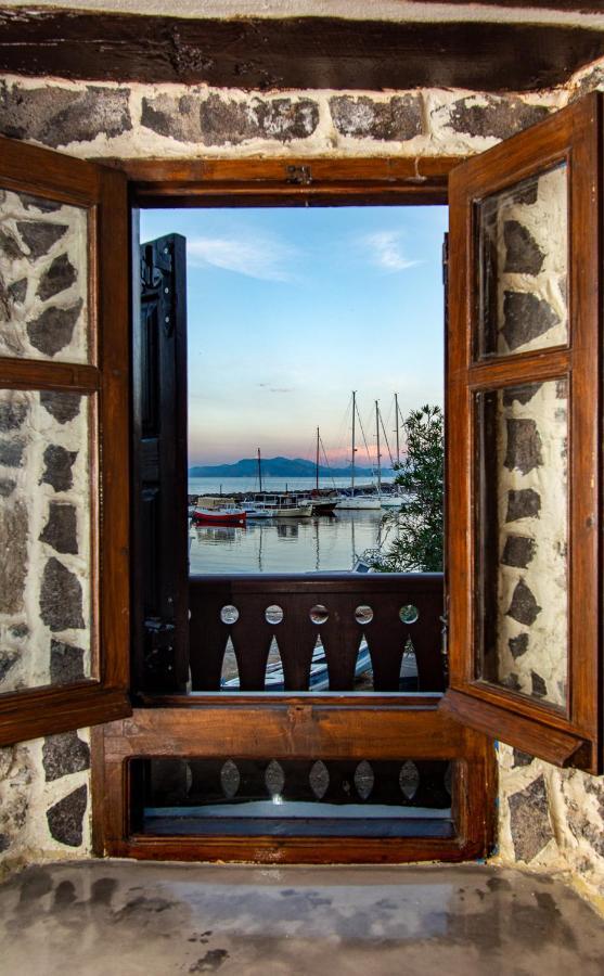 Апартаменты Plousiadi΄S Stone House Paloi Экстерьер фото