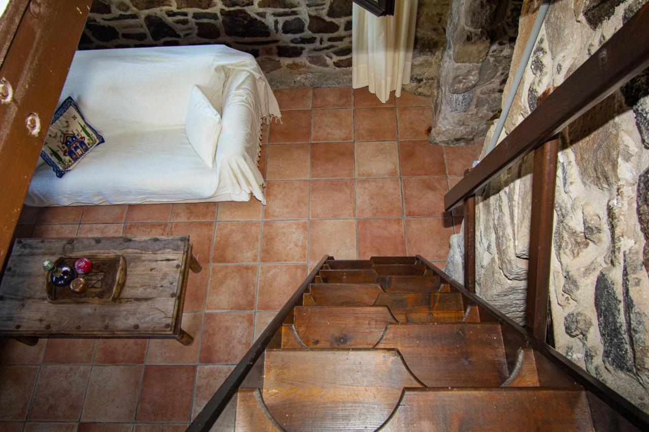 Апартаменты Plousiadi΄S Stone House Paloi Экстерьер фото